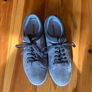 Like new size 10 Men’s shoes